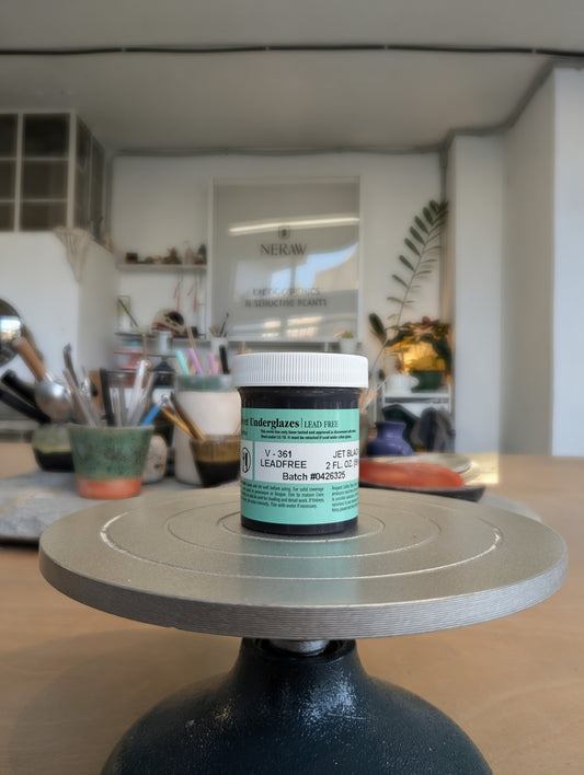 Underglaze (Πυρόχρωμα) Amaco Velvet No. V-361 Jet Black.