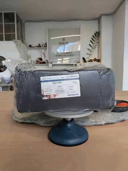 Μαύρος Πηλός Stoneware No. Nigra 2002.