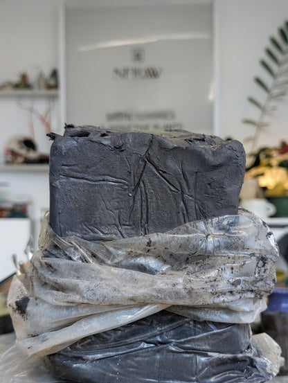 Μαύρος Πηλός Stoneware No. Nigra 2002.